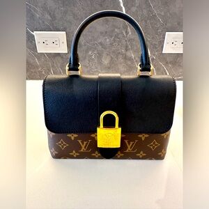 Louis Vuitton Monogram Crossbody